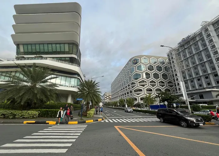Apartment Gentry Manor Fast Wifi,balcony Near Okada,moa&naia 8q Manila